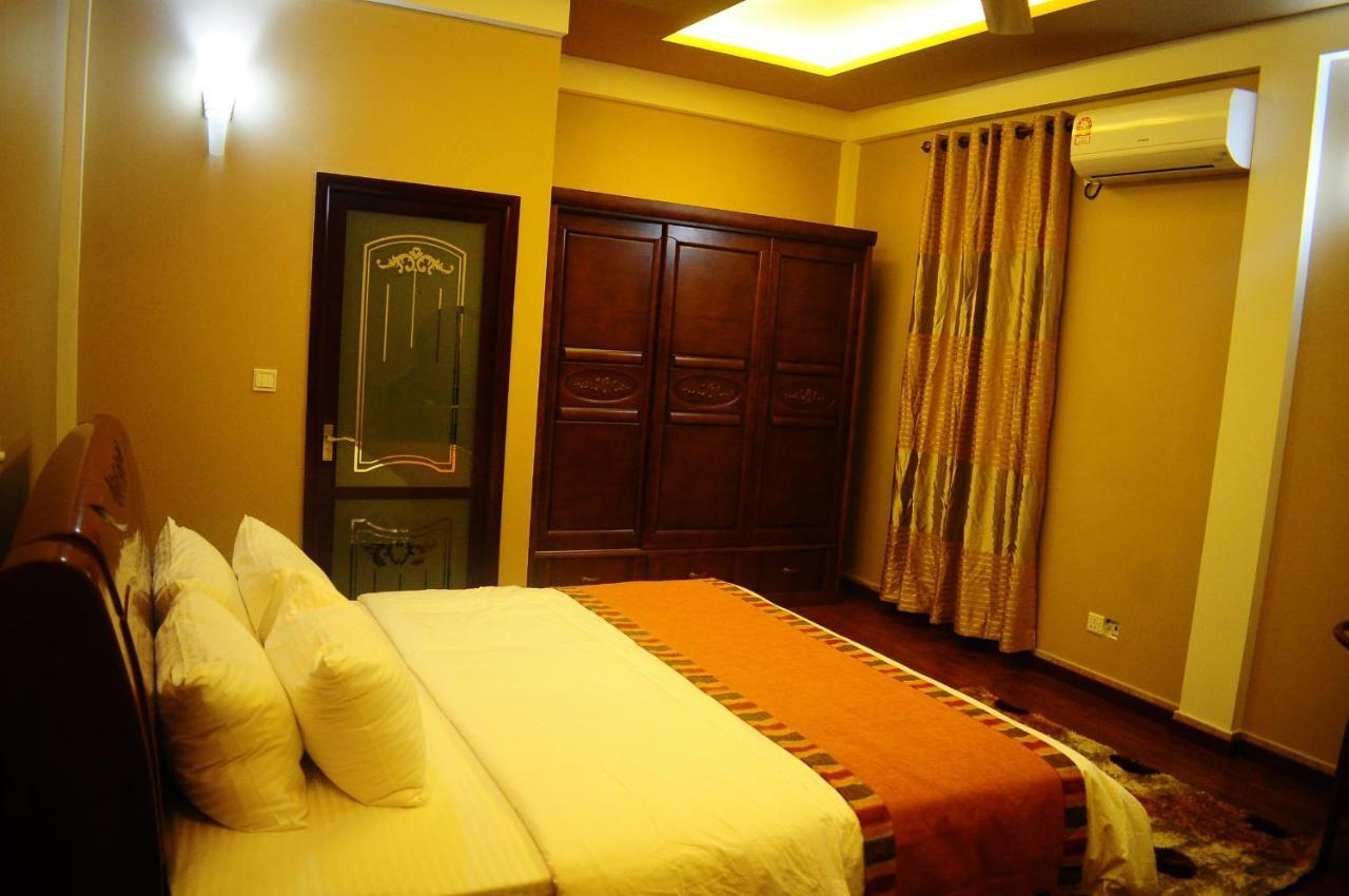 Calyx Grand Fuvahmulah Hotel Eksteriør billede