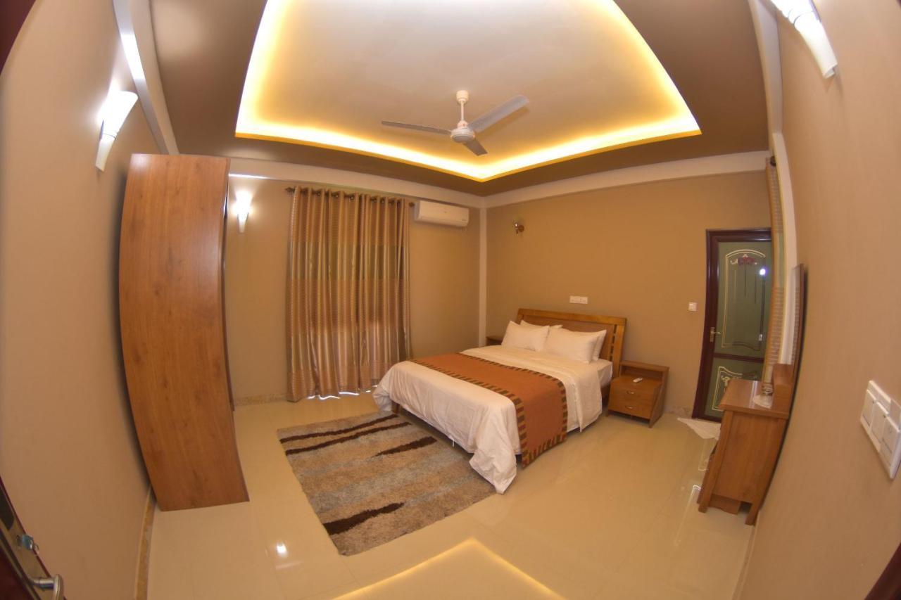 Calyx Grand Fuvahmulah Hotel Eksteriør billede