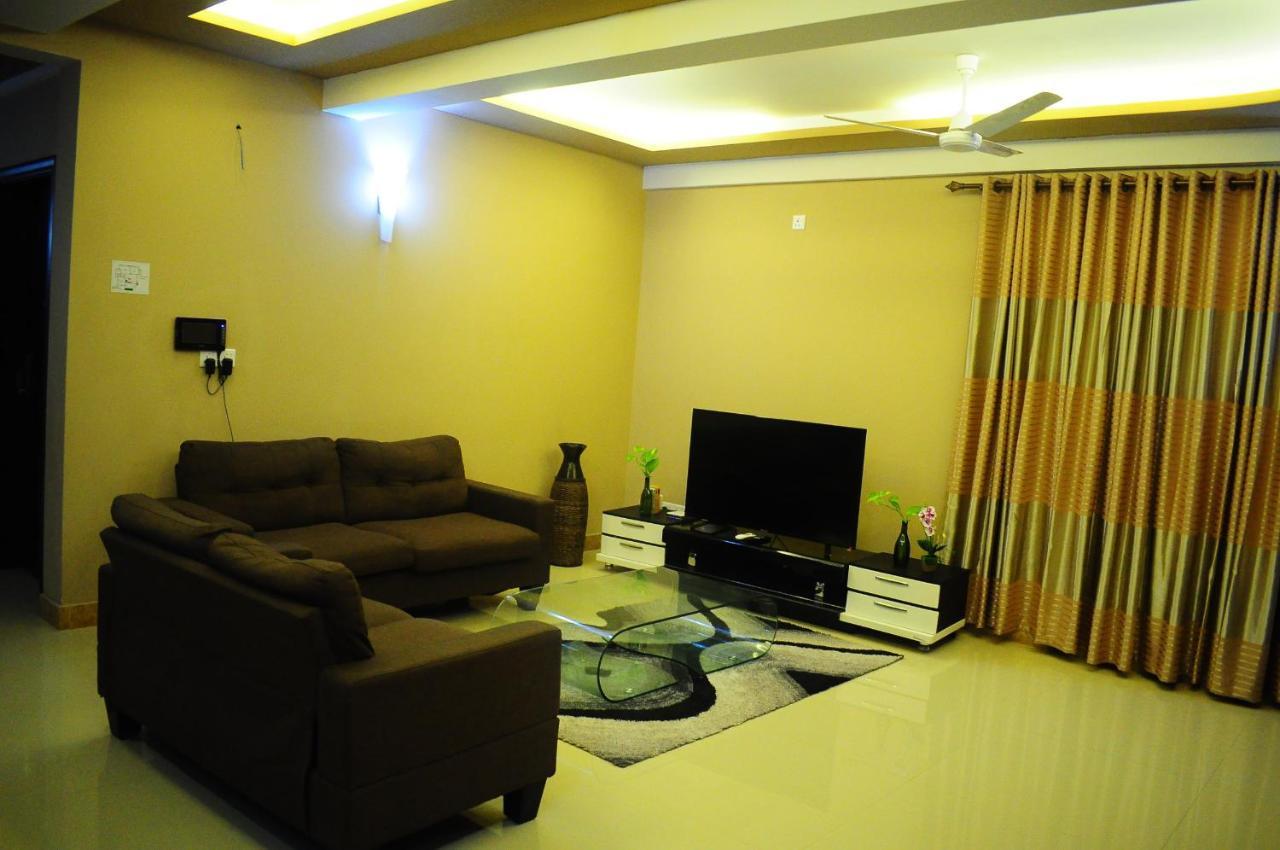 Calyx Grand Fuvahmulah Hotel Eksteriør billede