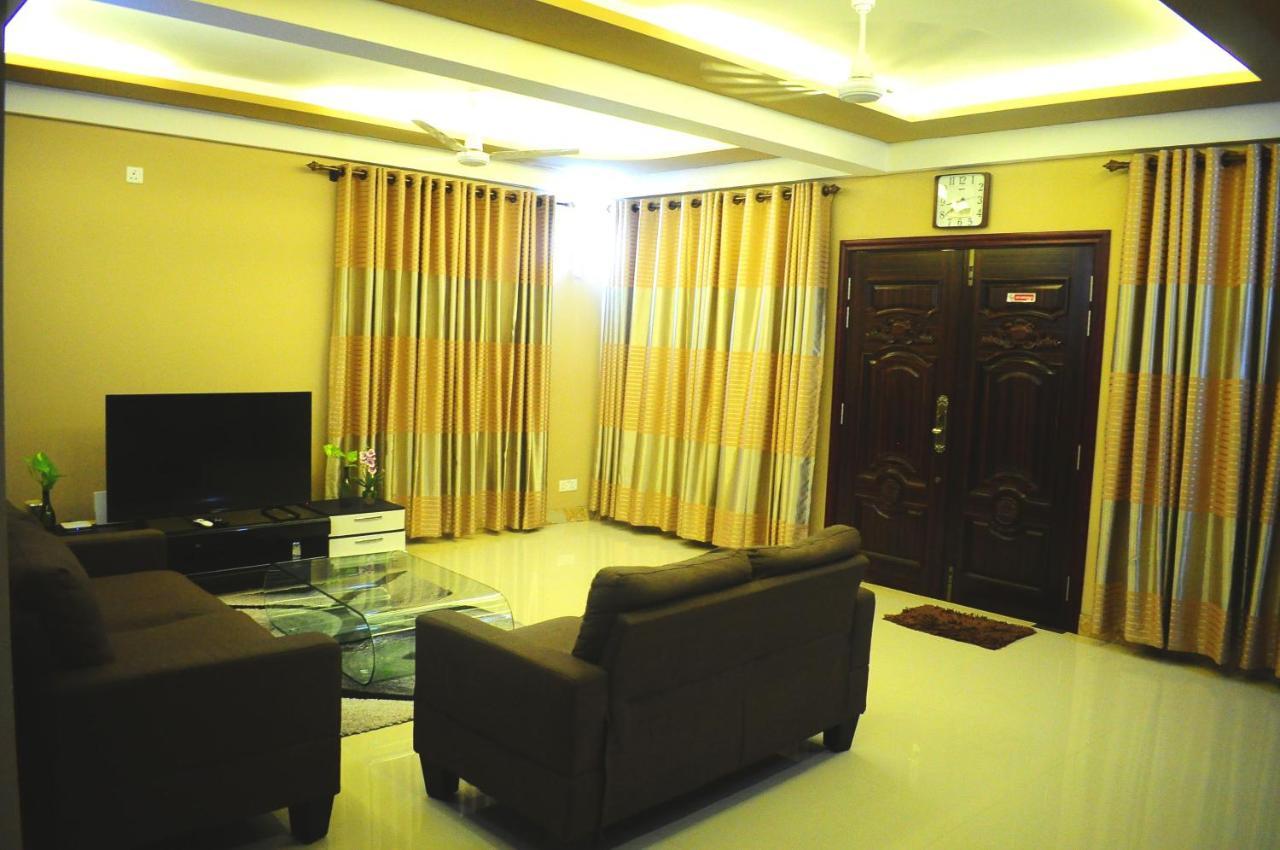 Calyx Grand Fuvahmulah Hotel Eksteriør billede